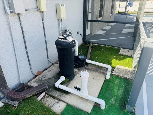 POOL PUMP
