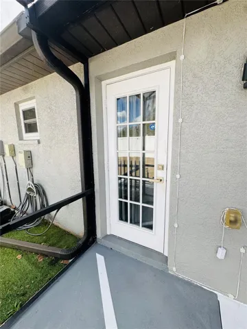 ACCESS TO 3RD BATH