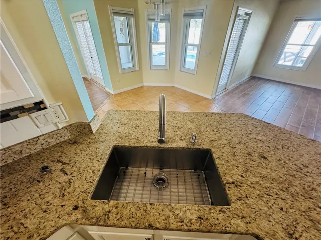 KITCHEN SINK