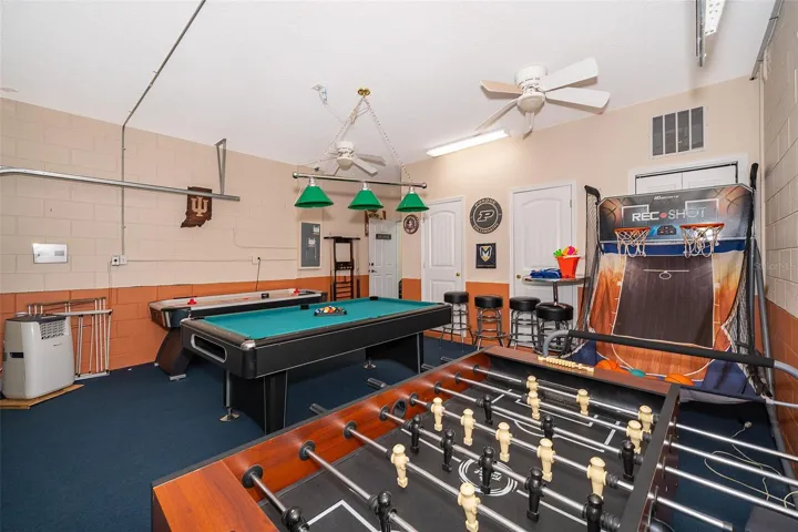 Garage/Games 1