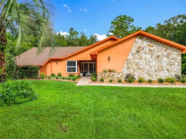 Curb Appeal - Lush Landscaping