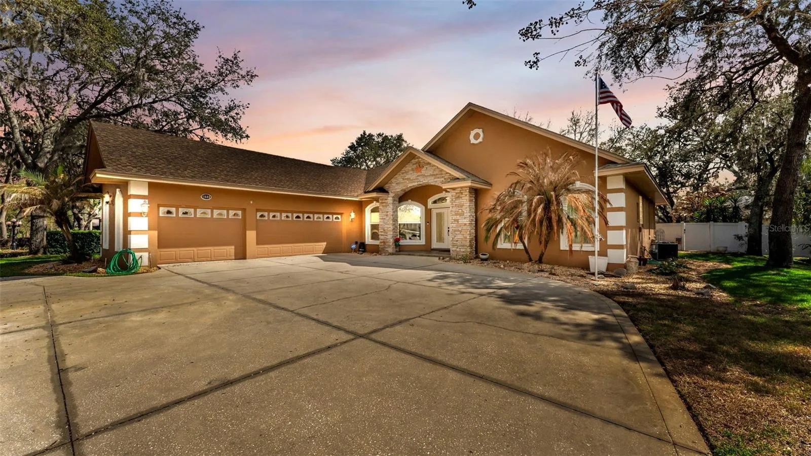 1603 Sir Henrys Trl, Lakeland, Florida 33809 — photo 4