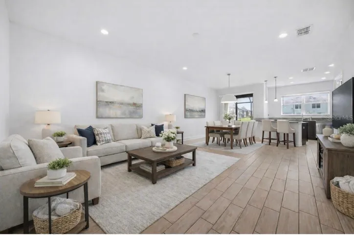 virtual staged living and dinning room