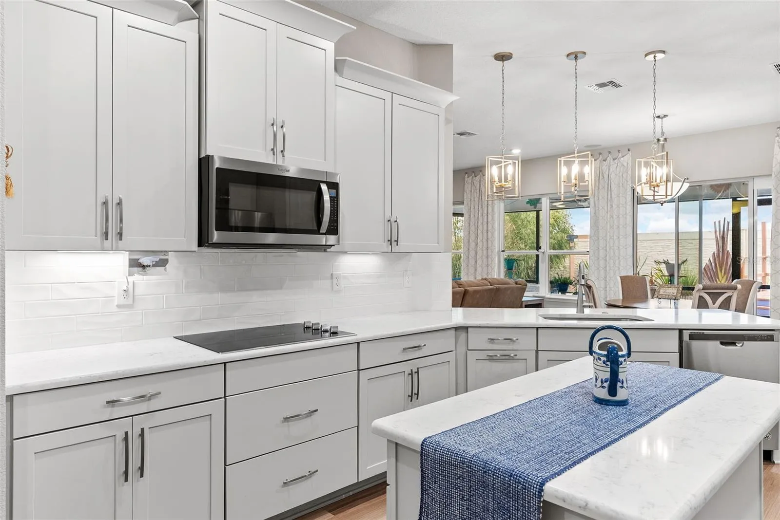 Gourmet Kitchen and Island