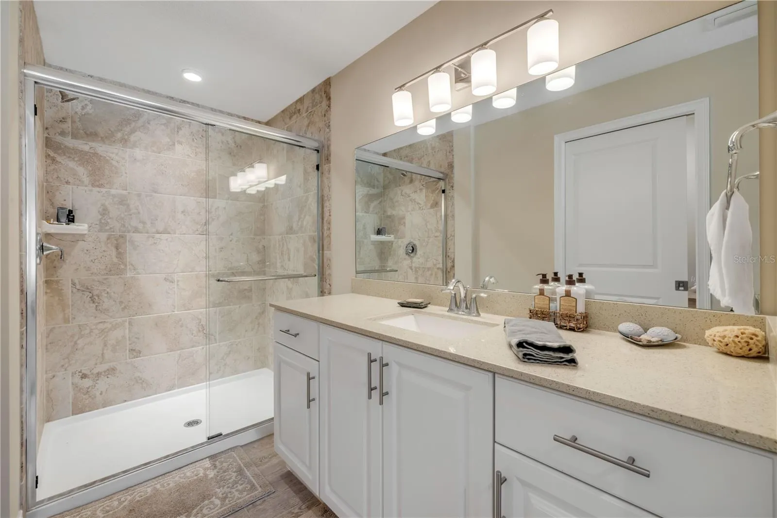 Upper level Primary Bathroom 2