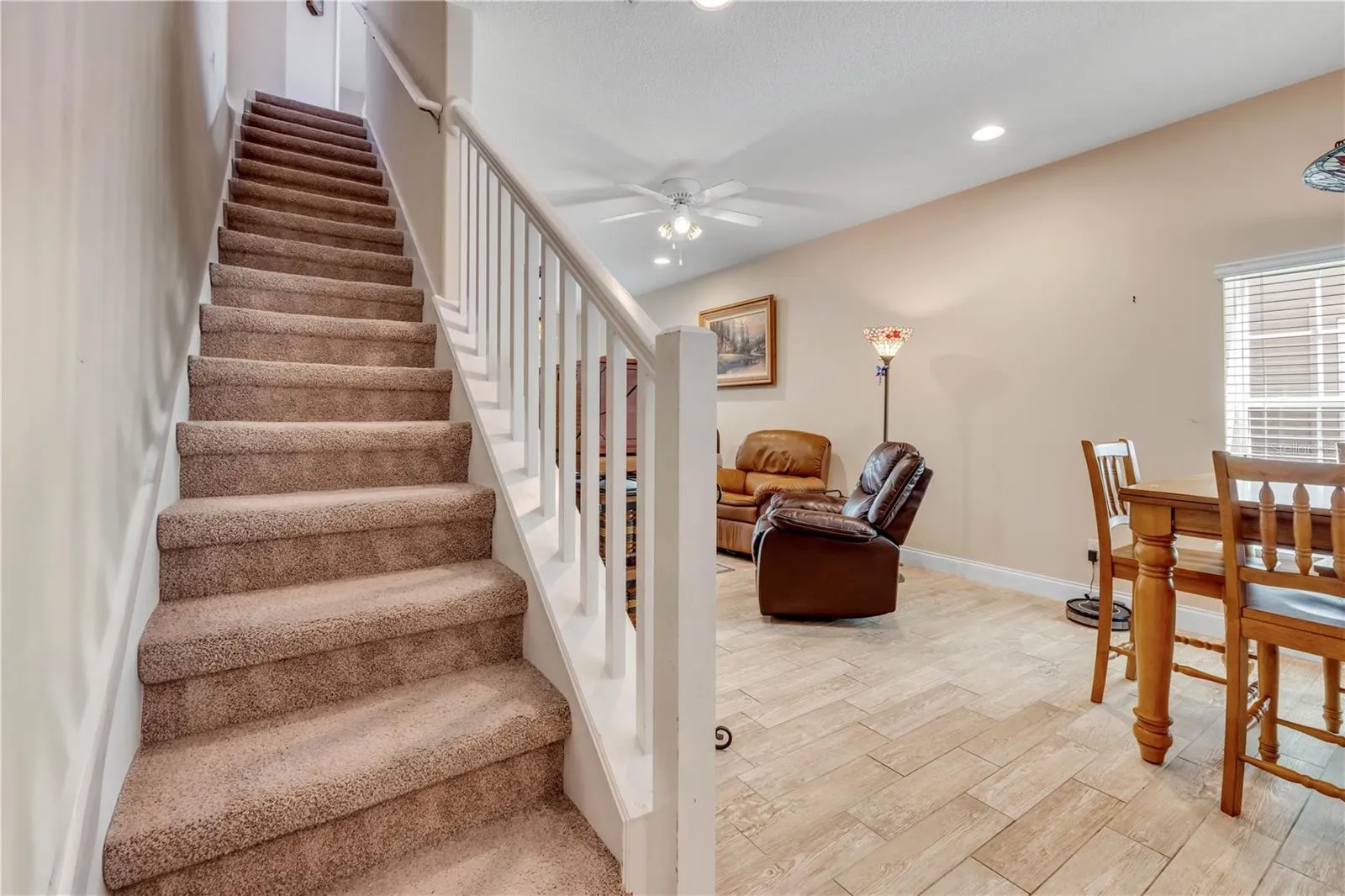 Stairs without chair lift 2