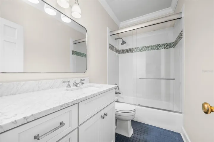 Ensuite Guest Bathroom
