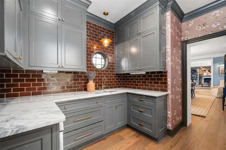 Scullery/Butler's Pantry