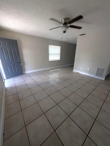 Living room 1