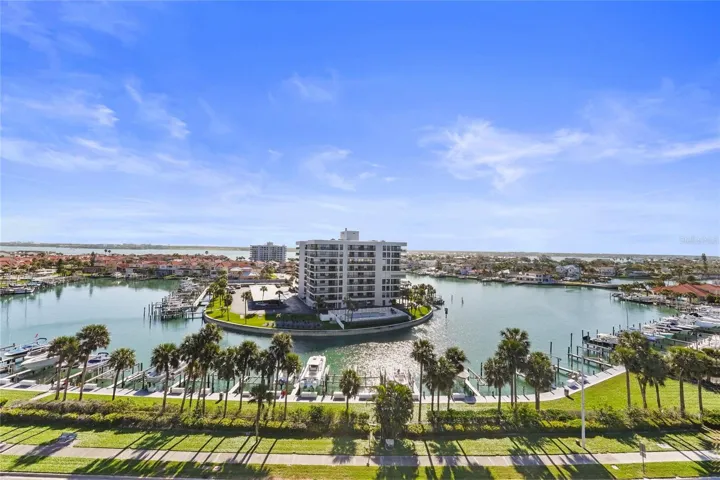 Intracoastal water views from this 8th floor residence on Sand Key