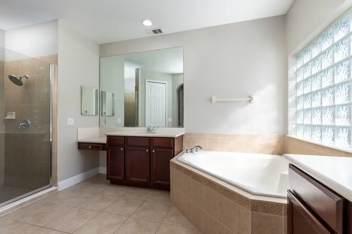 Primary Suite - Bathroom