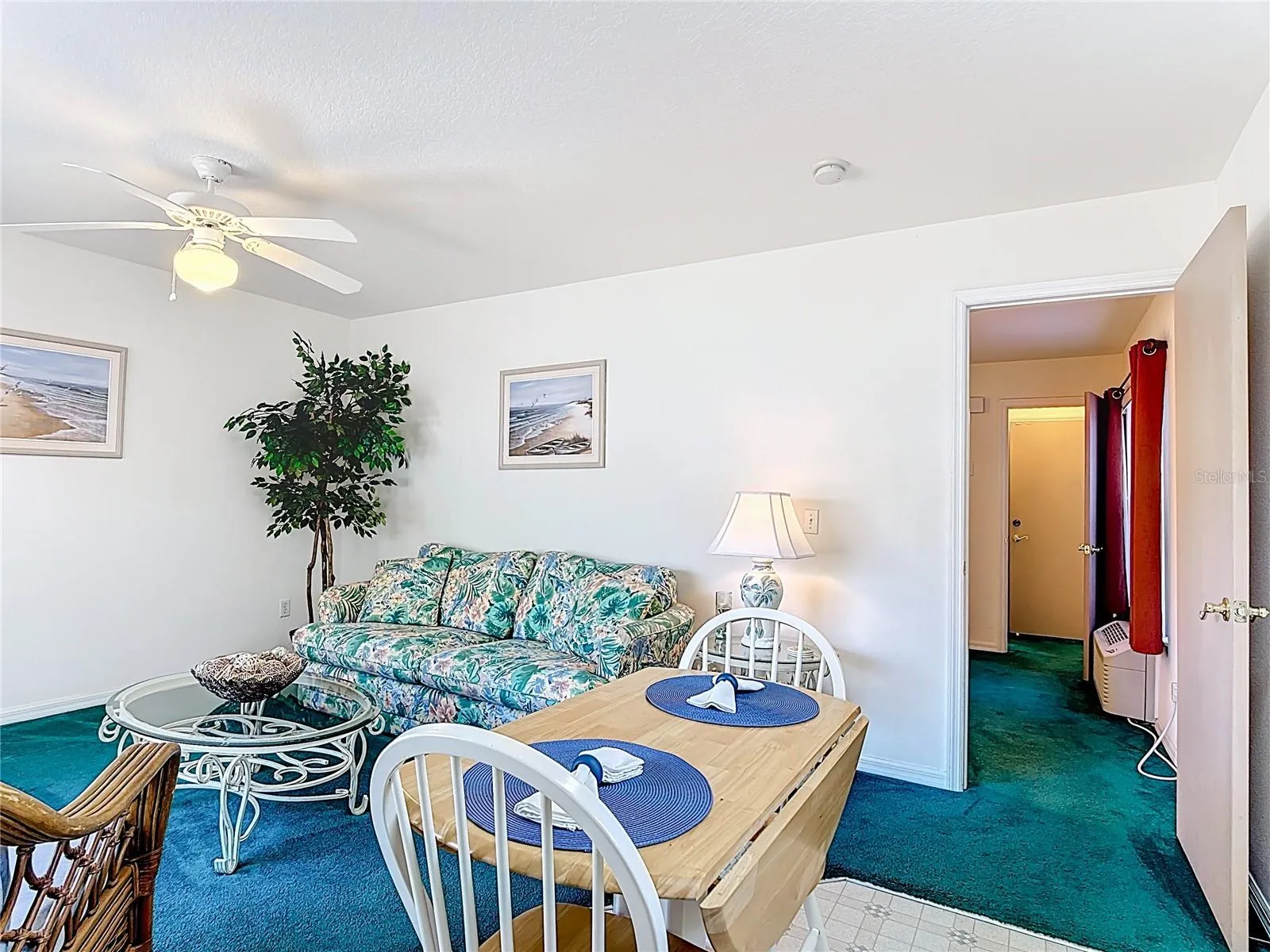 1st Floor Living Area
