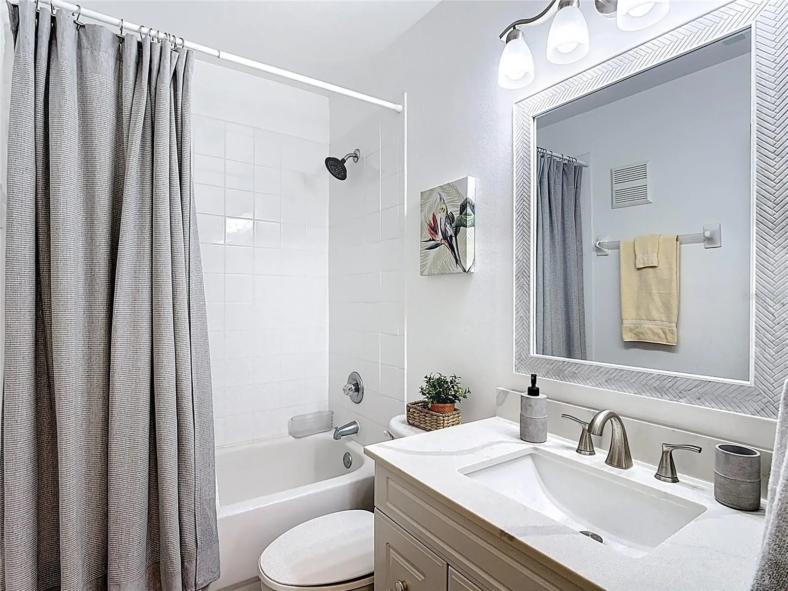 1st Floor Bathroom