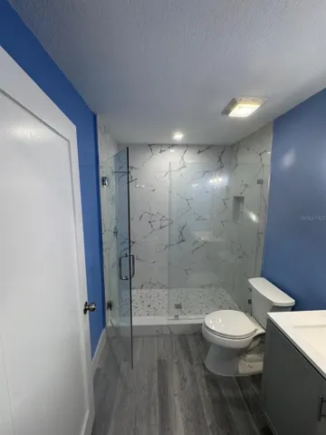Bathroom on Bonus Room