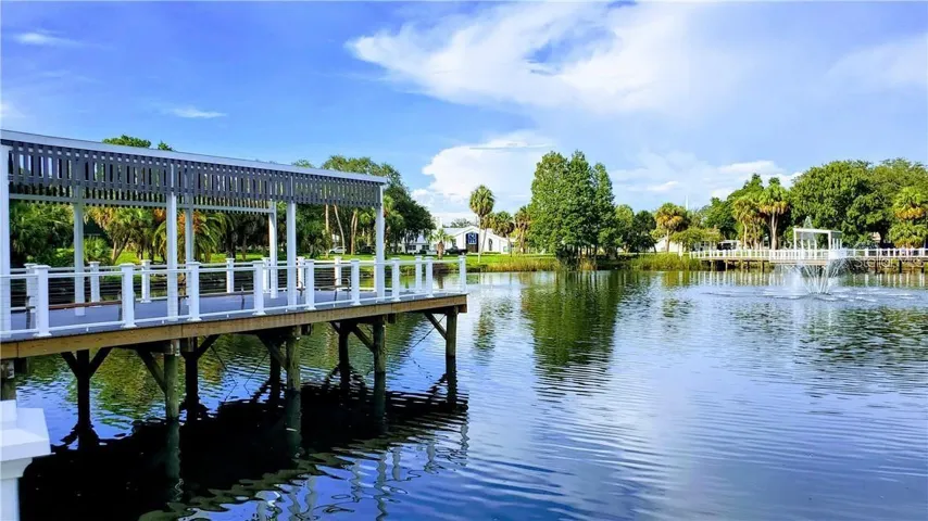 Sims Park with lake & kayak launch