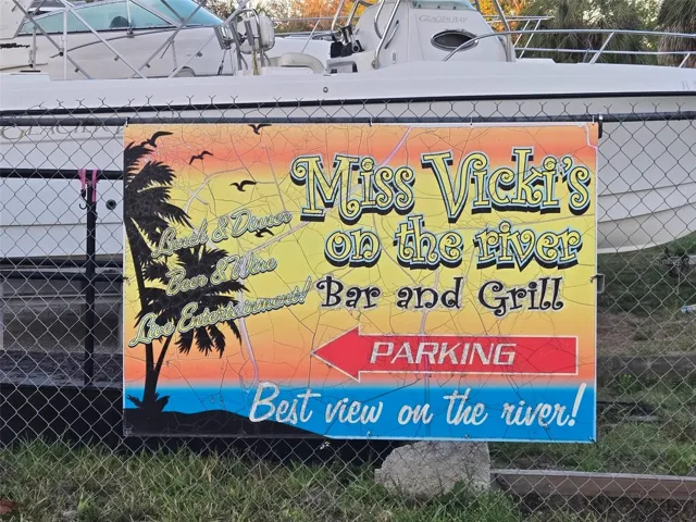 Miss Vicki's Bar and Grill