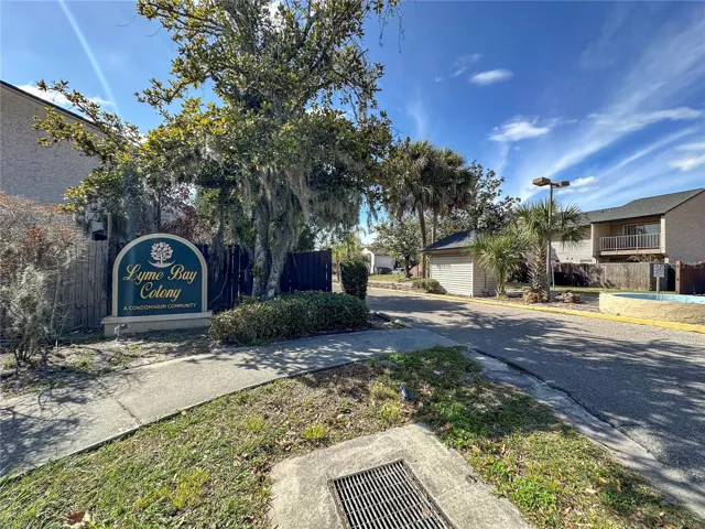 COMMUNITY ENTRANCE