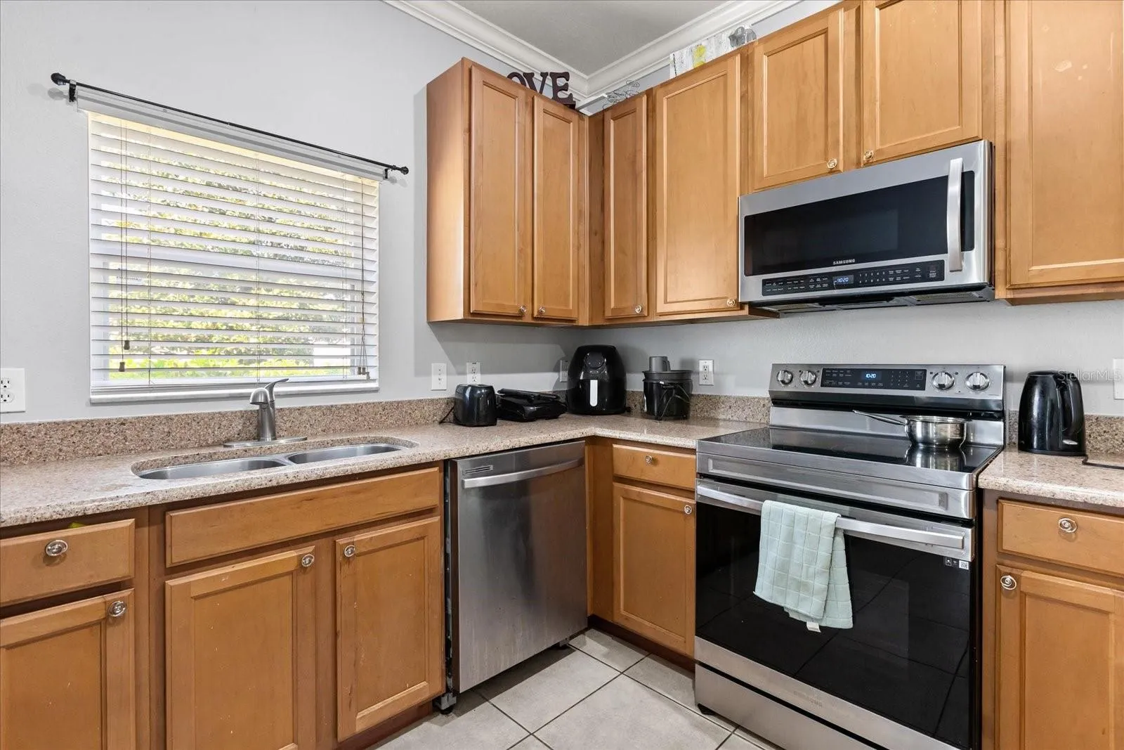 Spacious Kitchen