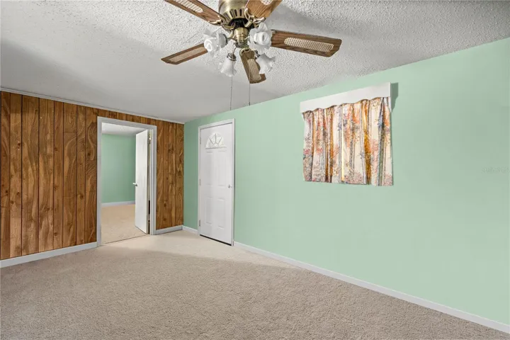 upstairs den coming in from upper outside door virtual stag3