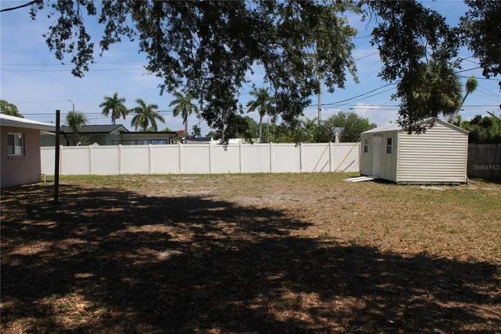 Huge backyard for your toys