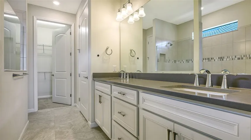 Primary bath