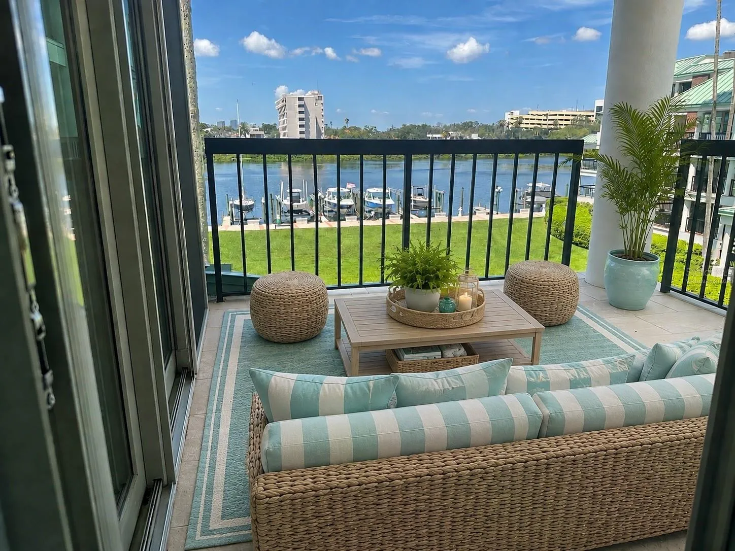 1st floor Balcony virtually staged