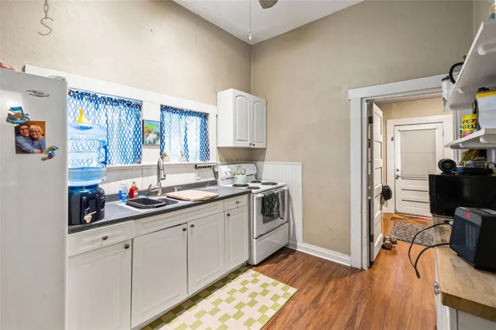North unit kitchen