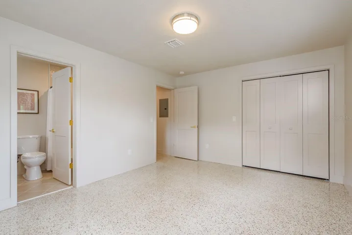 Guest bedroom 1