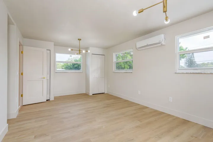Guest / in-law apartment bedroom