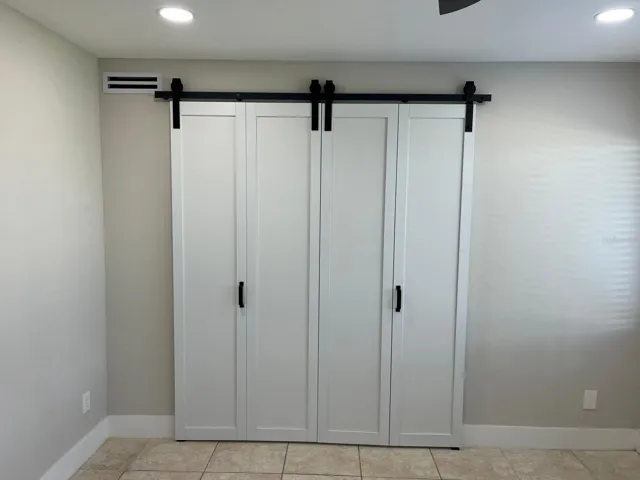 bedrroom door