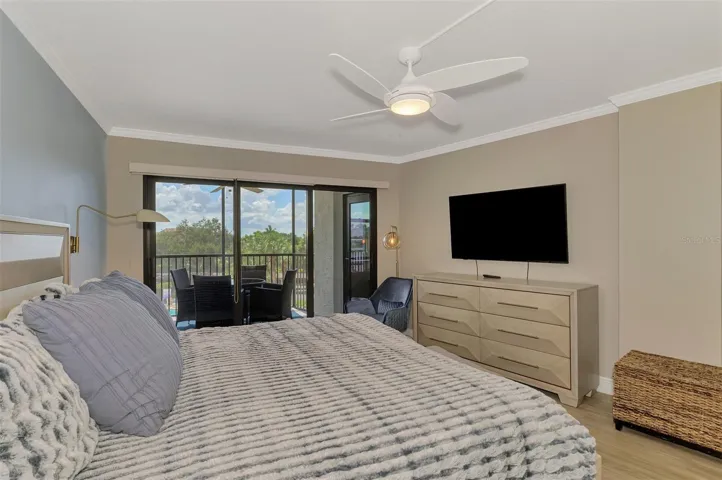 SPACIOUS MASTER BEDROOM!