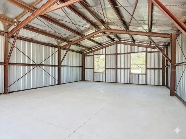 Soaring ceilings with plenty of space!