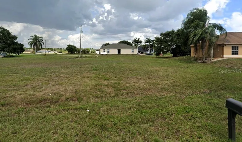 1415 NE 21st Pl