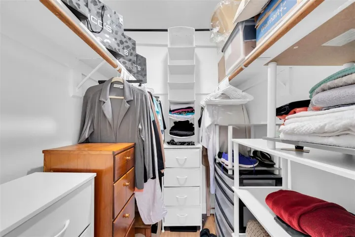 walk in closet