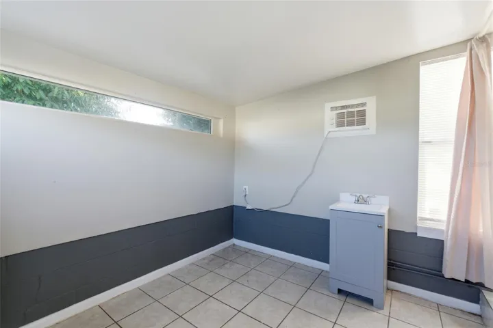 Bonus Room with 1/2 Bath