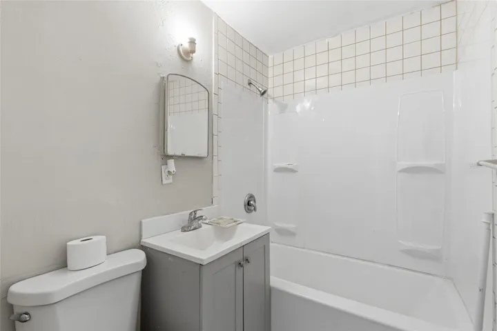 Full Bath