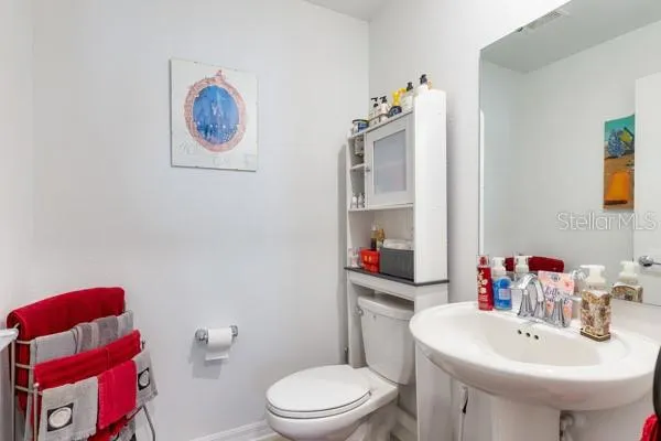 Downstairs half-bath