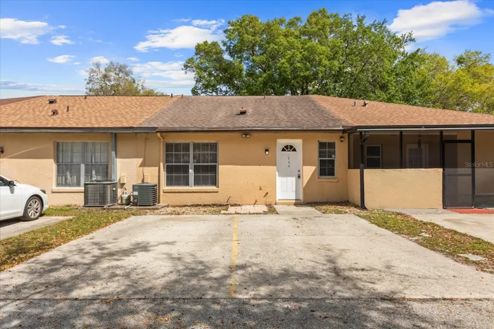 Rear Entry-Driveway