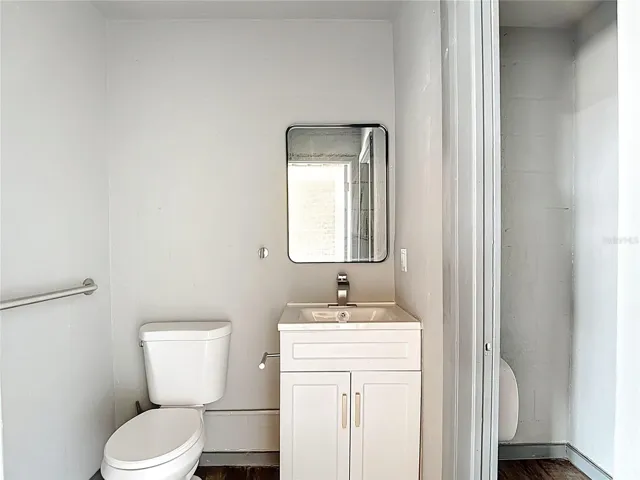 1170