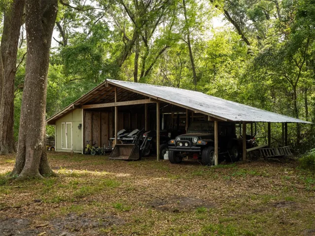 BARN