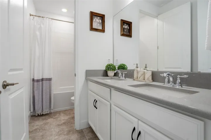 Bathroom in Hallway