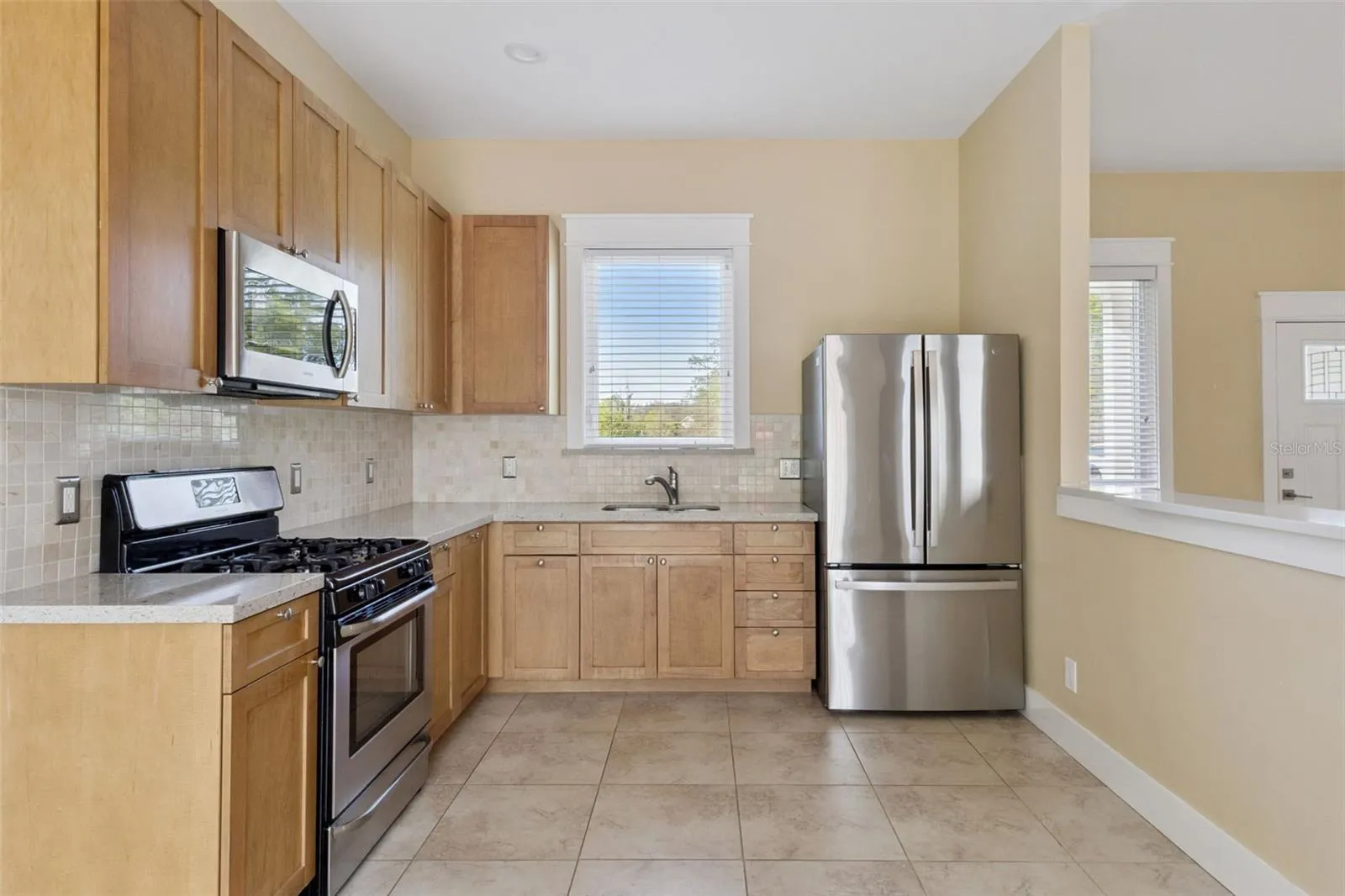 874 SF Guest House