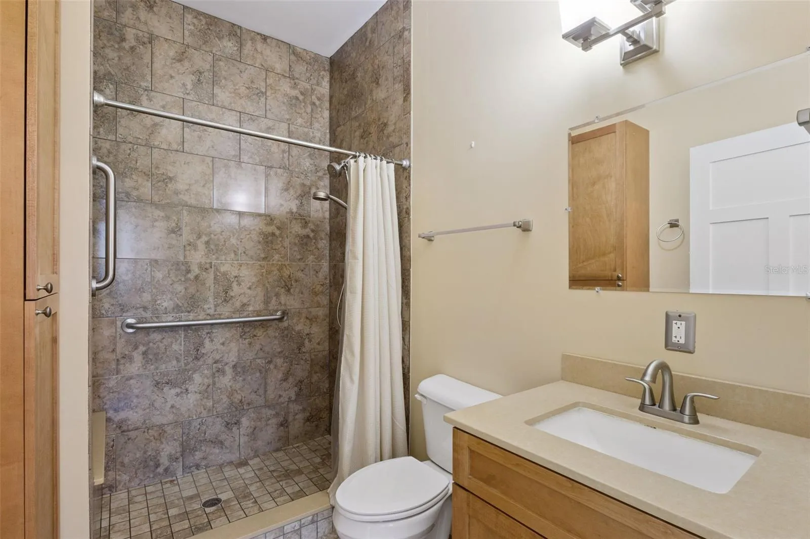 Guest House bath