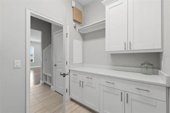 1ST LEVEL LAUNDRY ROOM