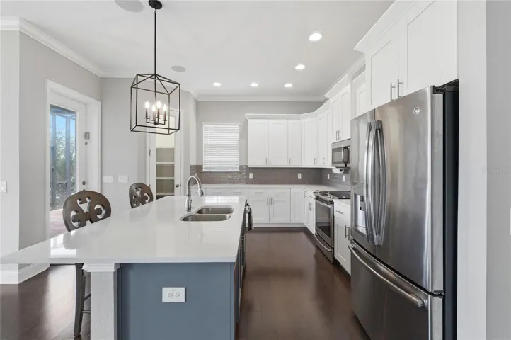 STAINLESS APPLIANCES