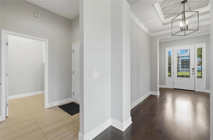 FOYER TO LAUNDRY & GARAGE