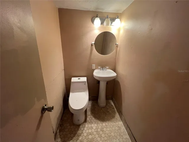 1170