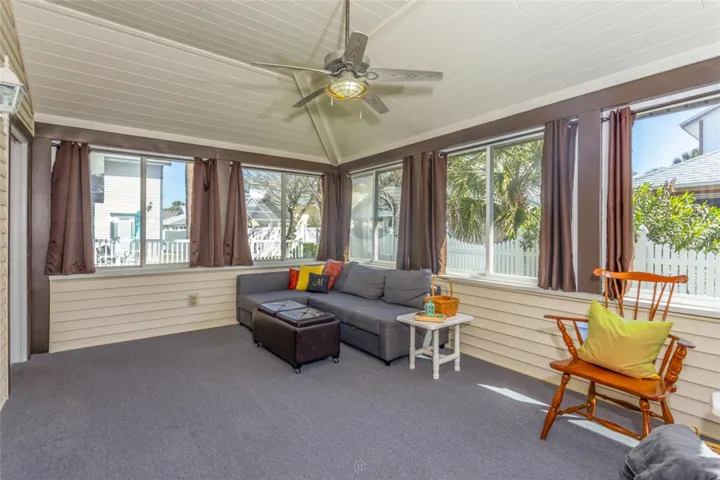 Florida room for entertaining