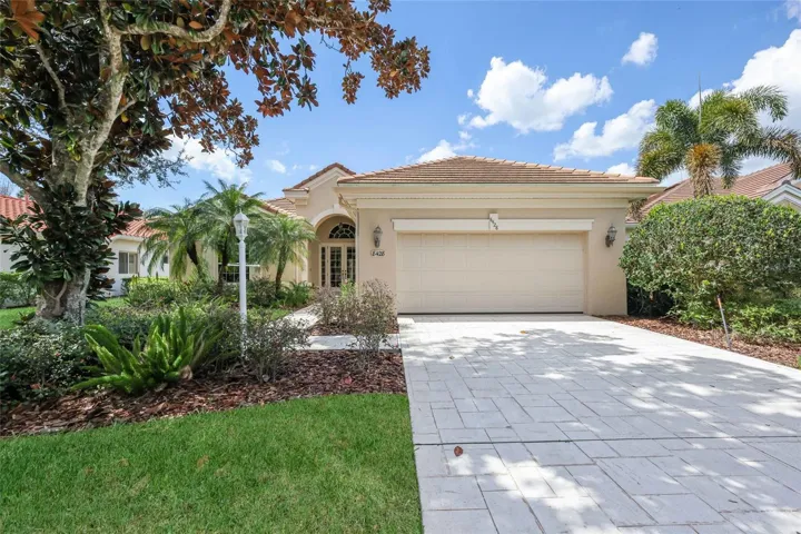 Beautiful Curb Appeal - Exterior Recently Painted