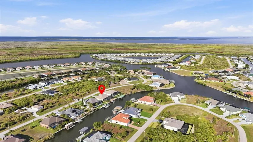 Schedule your showing now! MINUTES TO THE LOCK AND BEACHES